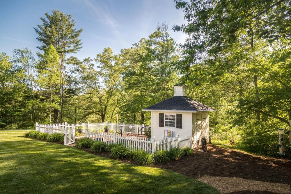 Bed & Breakfast On Tiffany Hill Mills River Esterno foto