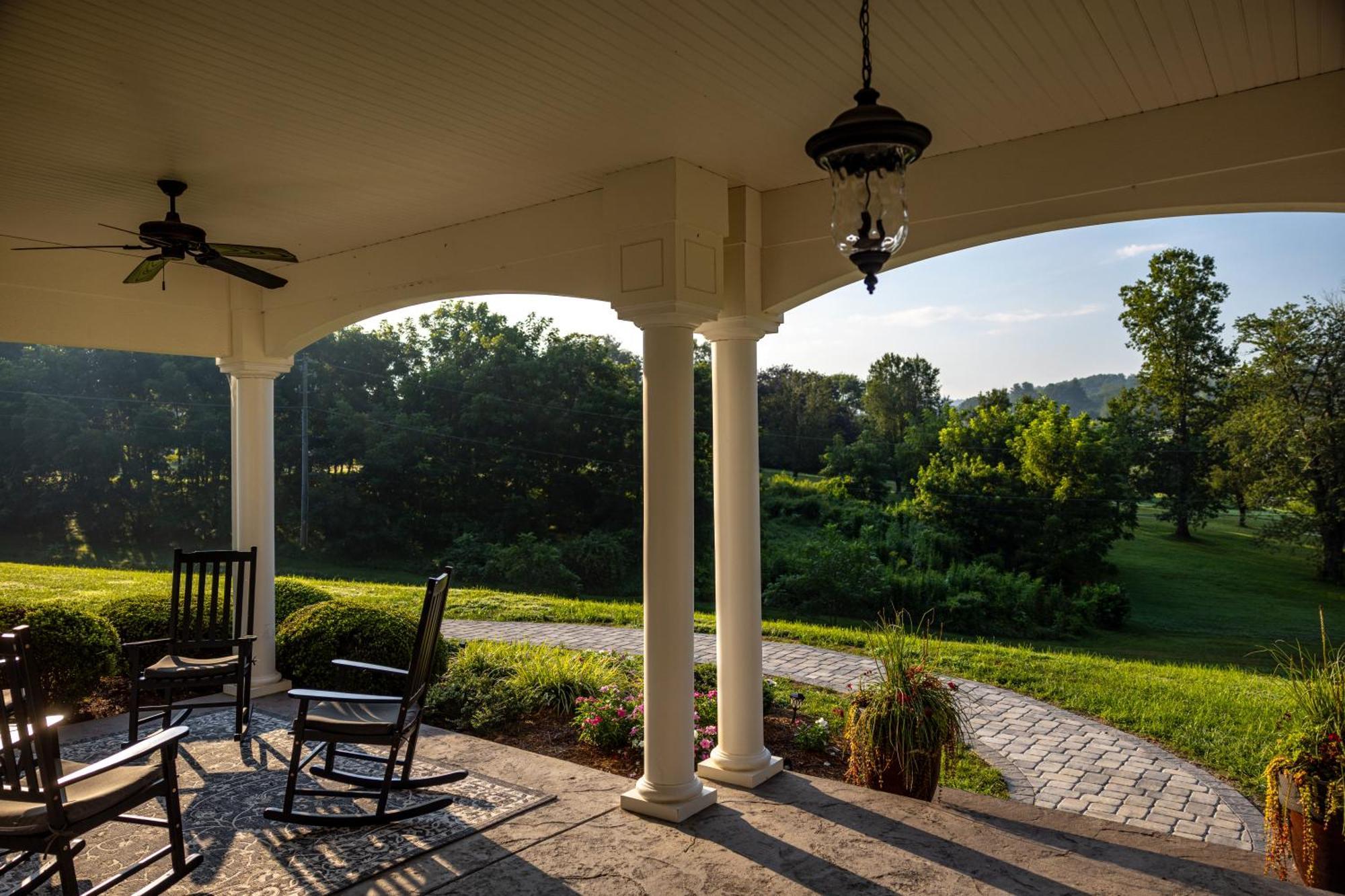 Bed & Breakfast On Tiffany Hill Mills River Esterno foto